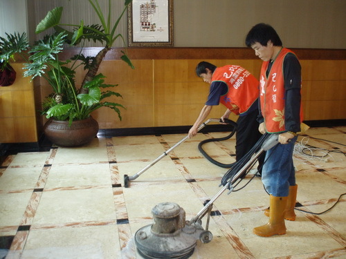 除膠洗地板、打腊